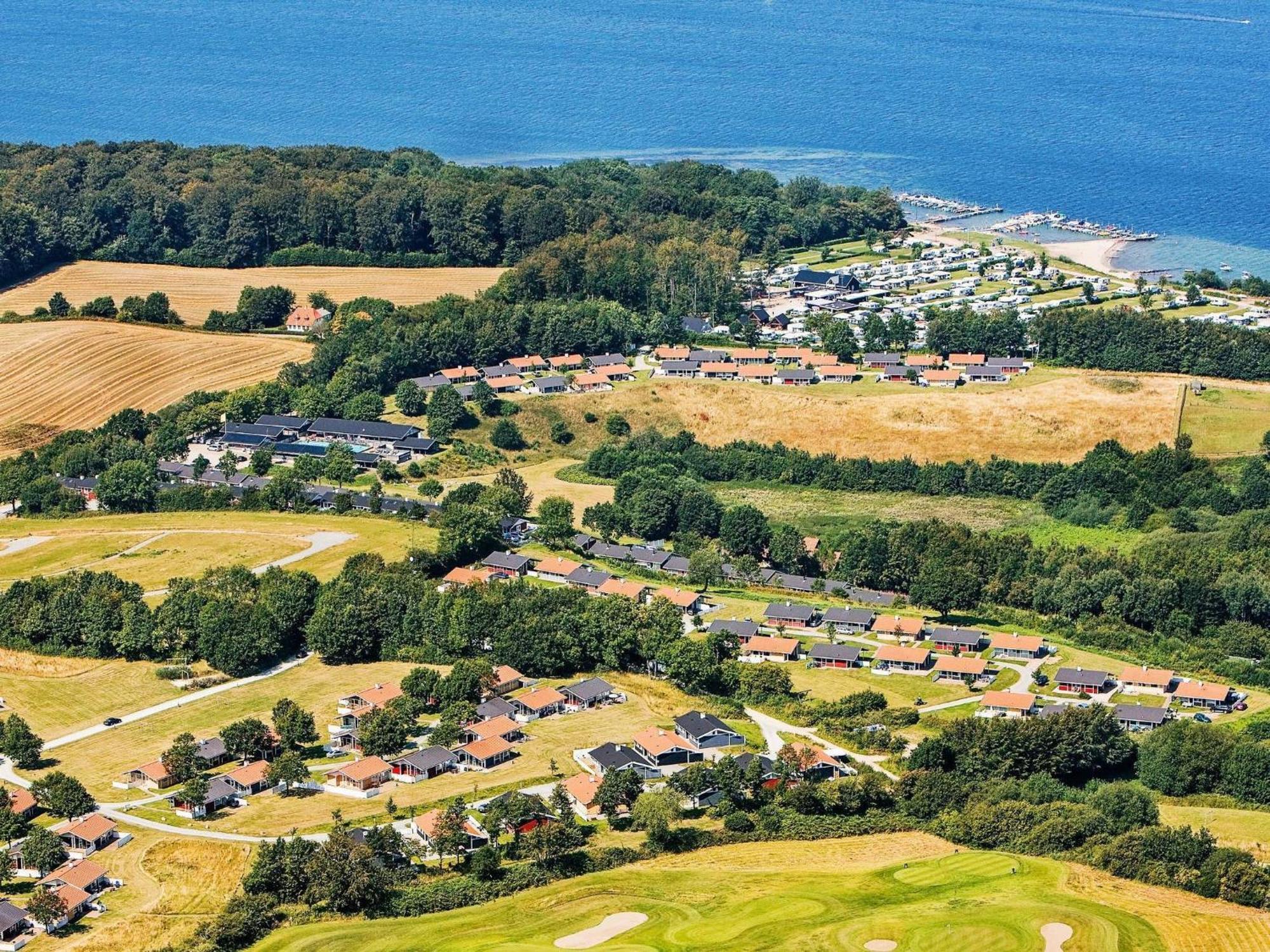 5 Person Holiday Home On A Holiday Park In Aabenraa Exteriér fotografie